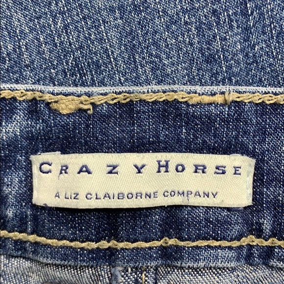 Crazy Horse cuffed hem Capri jeans - Picture 9 of 9